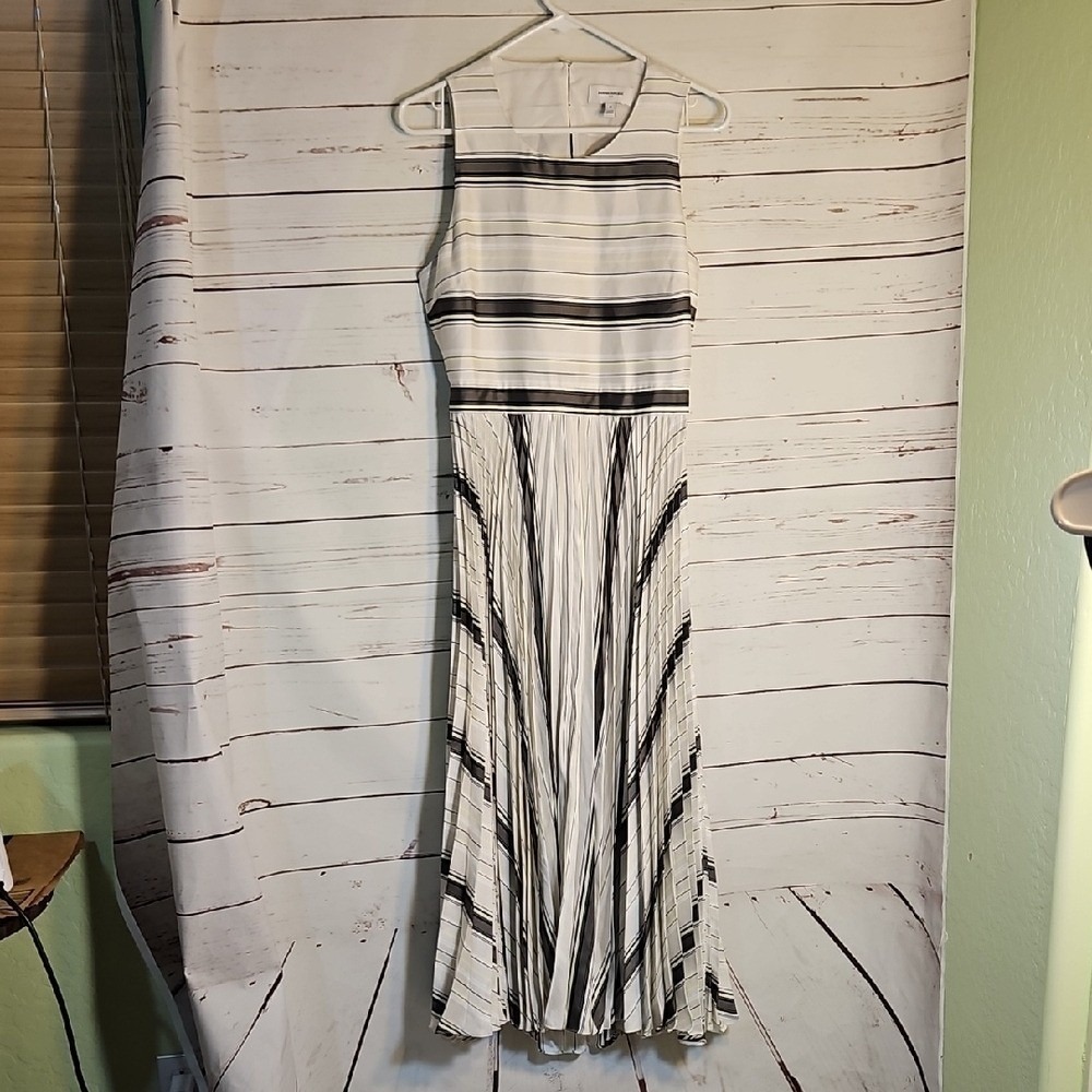 Banana Republic Striped Pleated Midi Dress Cutout Waist Black White , Size 6